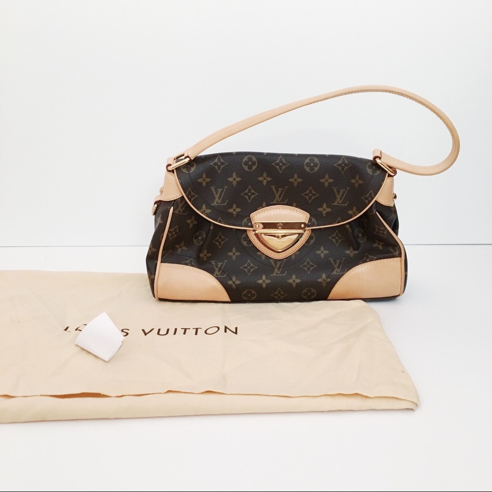 Louis Vuitton monogram logo purse